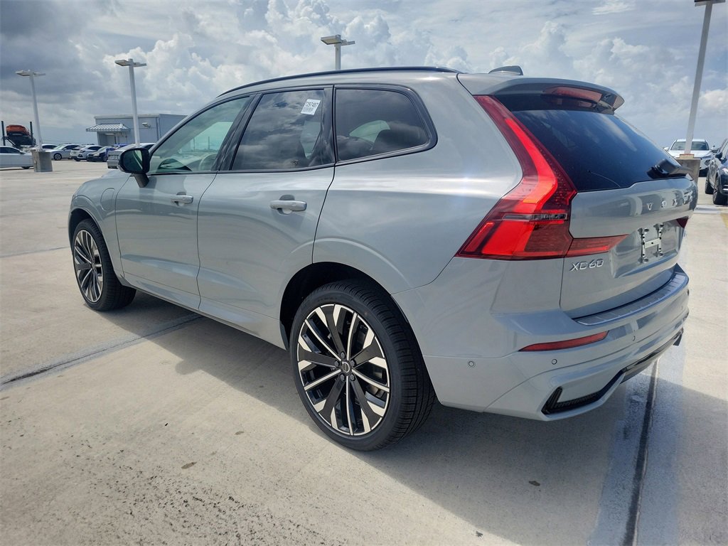 New 2026 Volvo XC60 T8 Ultra w/ Protection Package Premier image 3