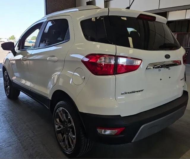 Used 2019 Ford EcoSport Titanium image 3