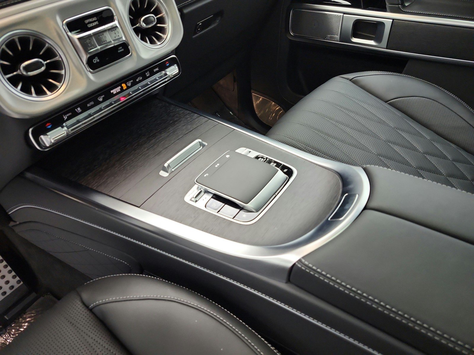 Used 2026 Mercedes-Benz G 63 AMG 4MATIC image 22