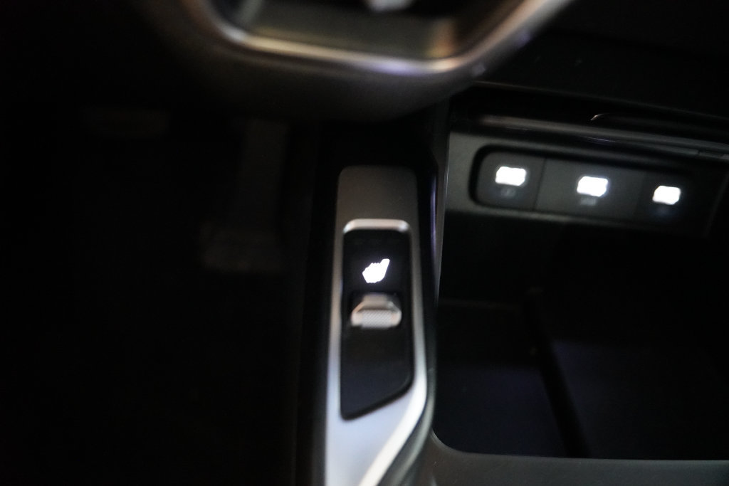 Certified 2022 Kia Sorento S FWD image 6