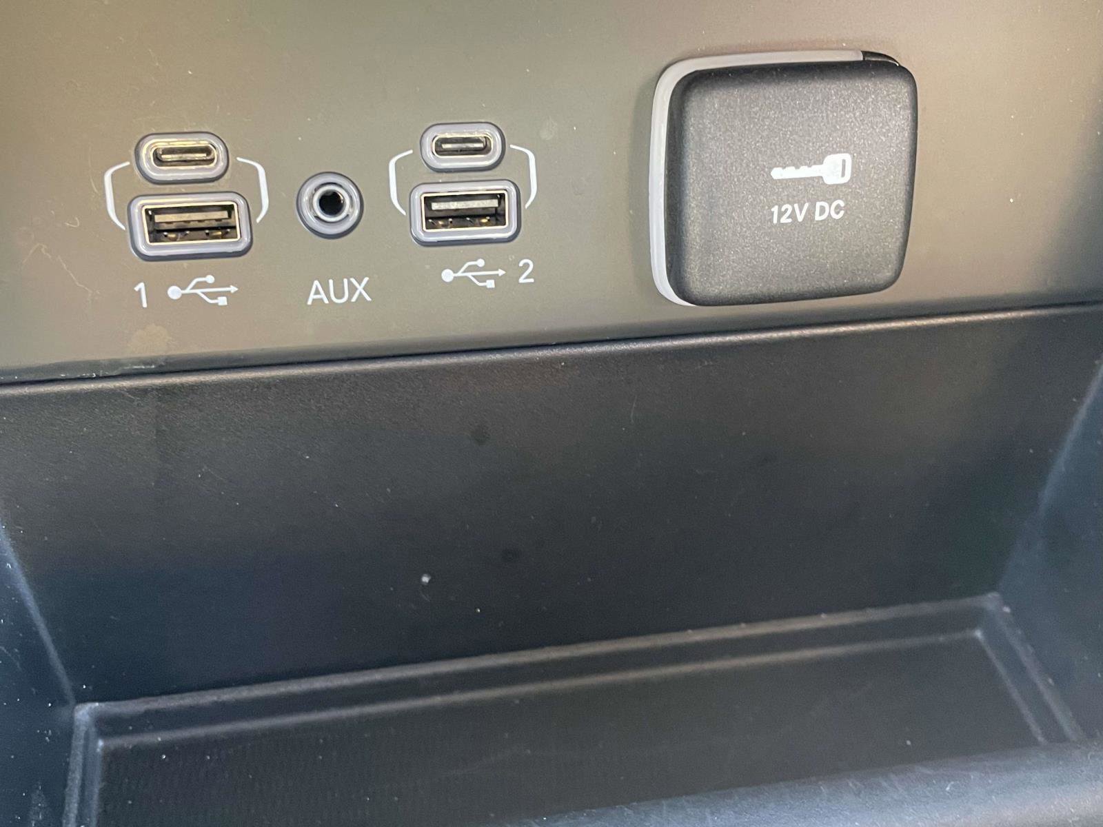 Used 2024 Jeep Grand Cherokee Laredo w/ MOPAR Finishing Package image 13