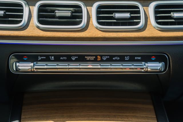 Used 2023 Mercedes-Benz GLE 350 4MATIC image 24