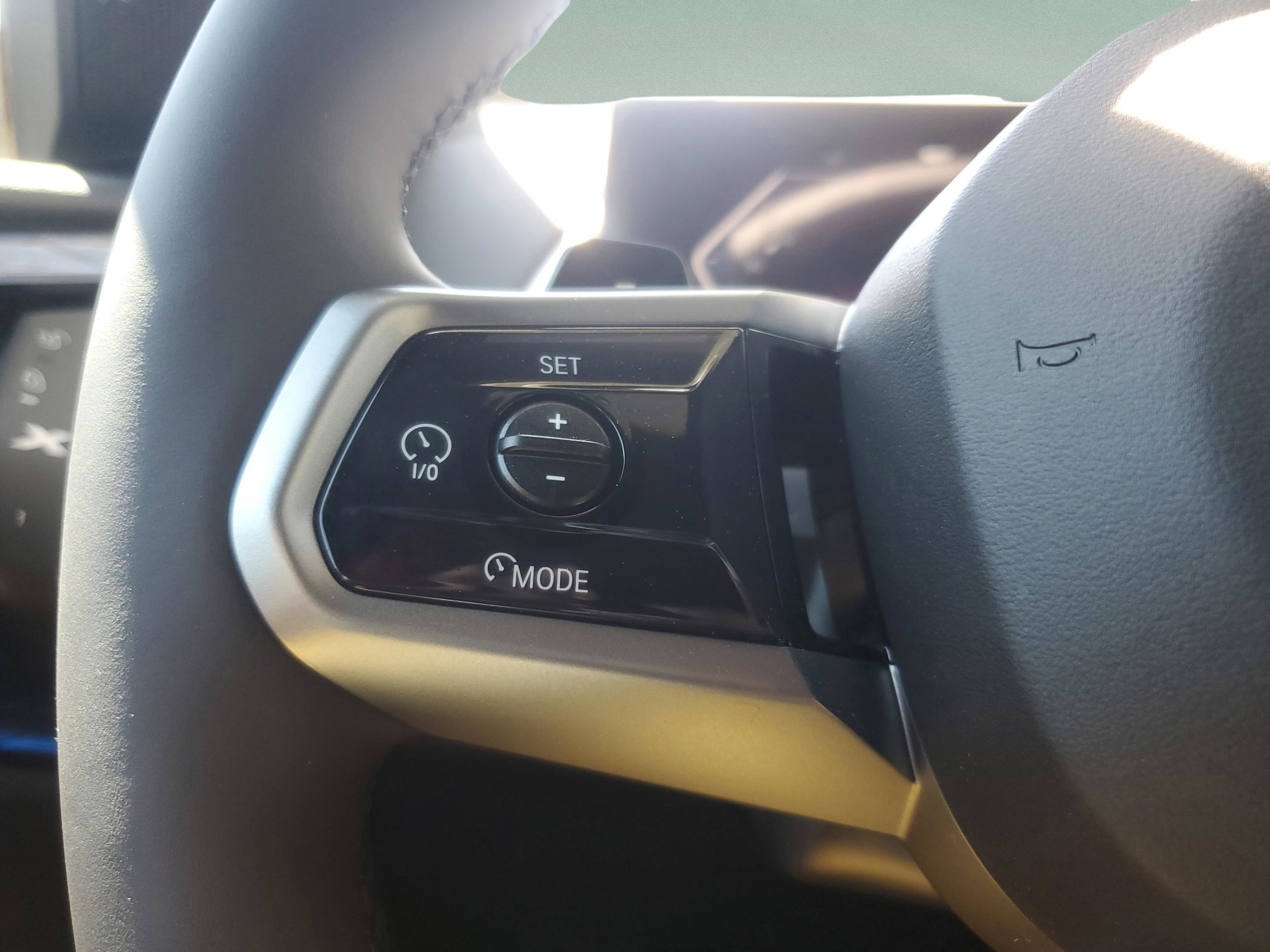 Used 2025 BMW X3 xDrive30i w/ Premium Package image 23