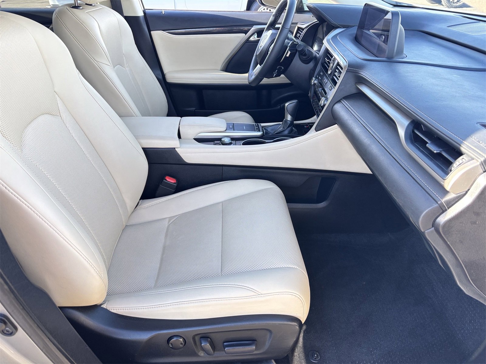 Used 2022 Lexus RX 350 FWD image 27