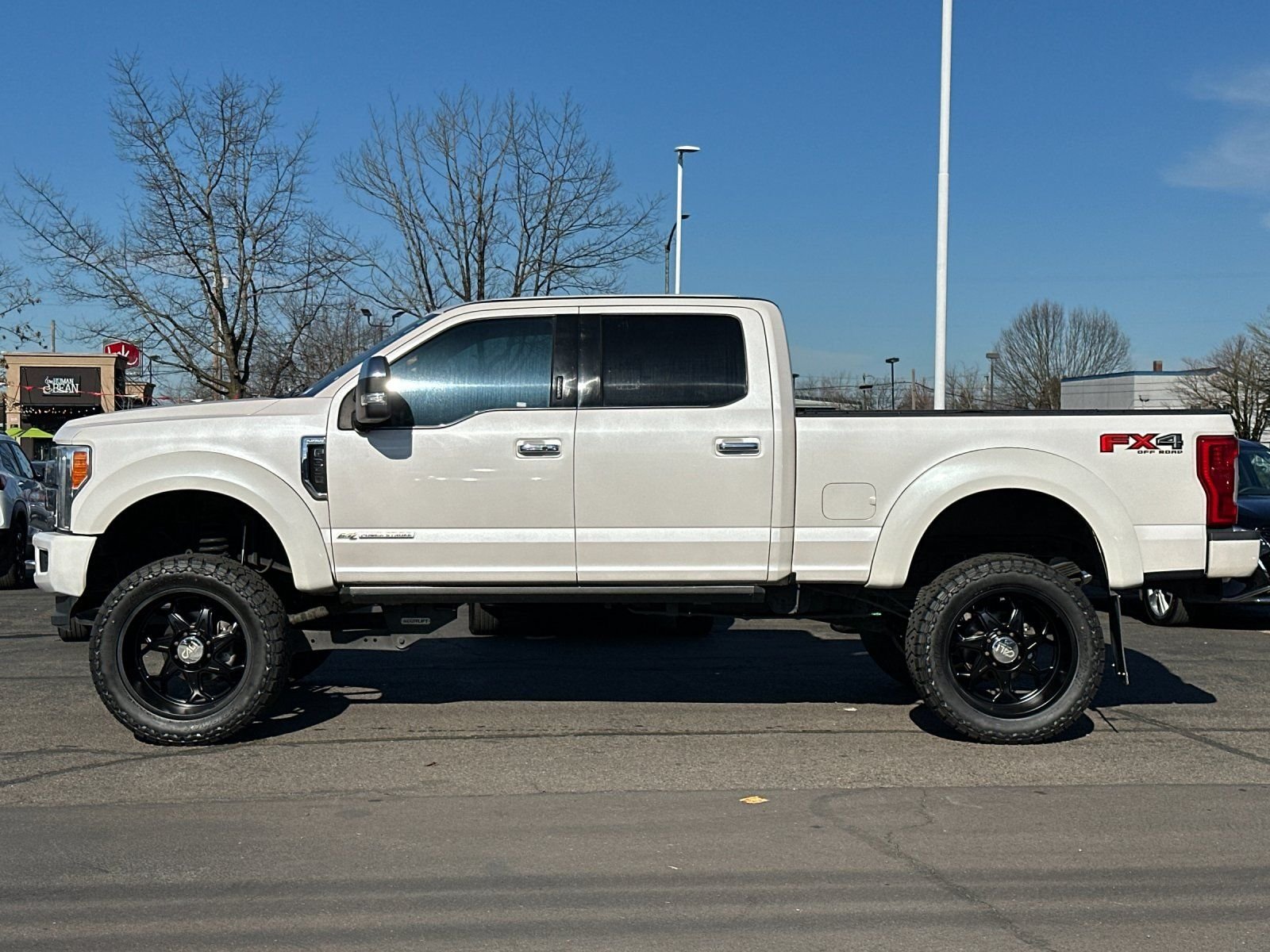 Used 2019 Ford F350 Platinum w/ Platinum Ultimate Package AWD/4WD image 7