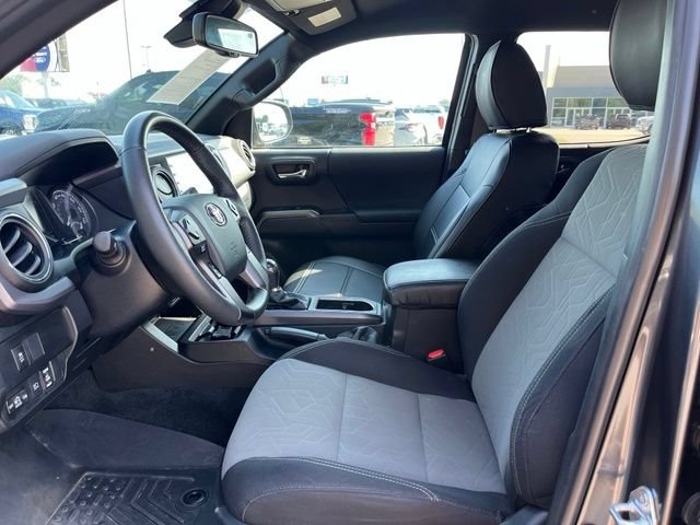 Used 2023 Toyota Tacoma TRD Sport w/ Technology Package AWD/4WD image 5