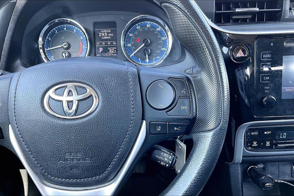 Used 2017 Toyota Corolla XSE FWD image 7