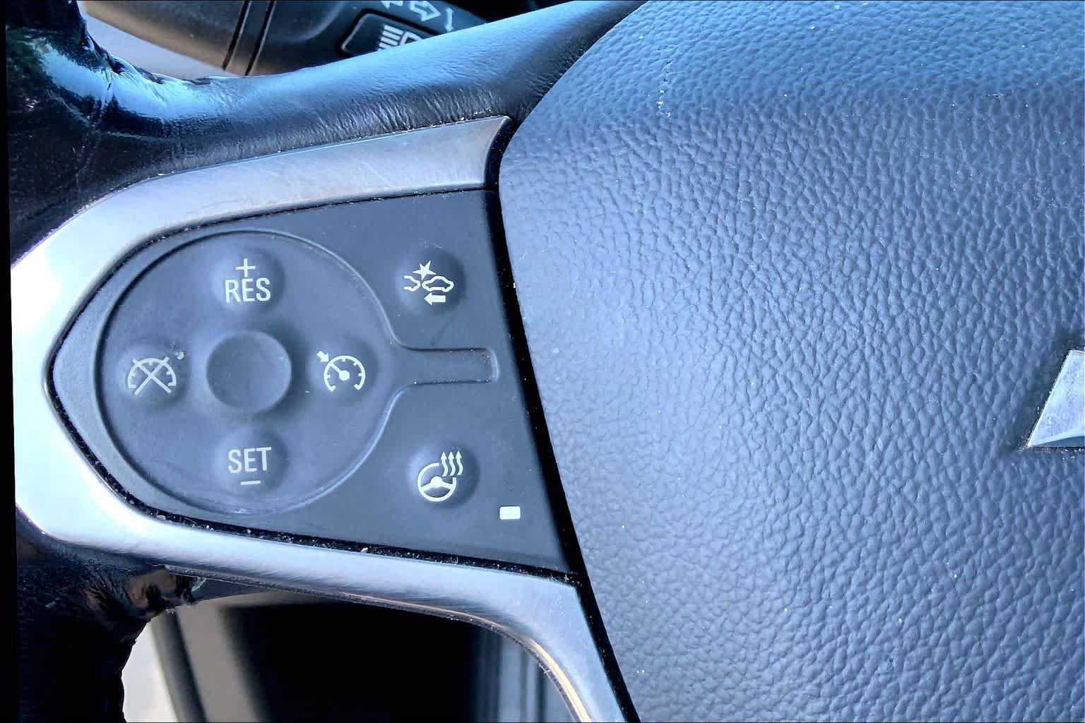 Used 2021 Chevrolet Traverse LT AWD/4WD image 24