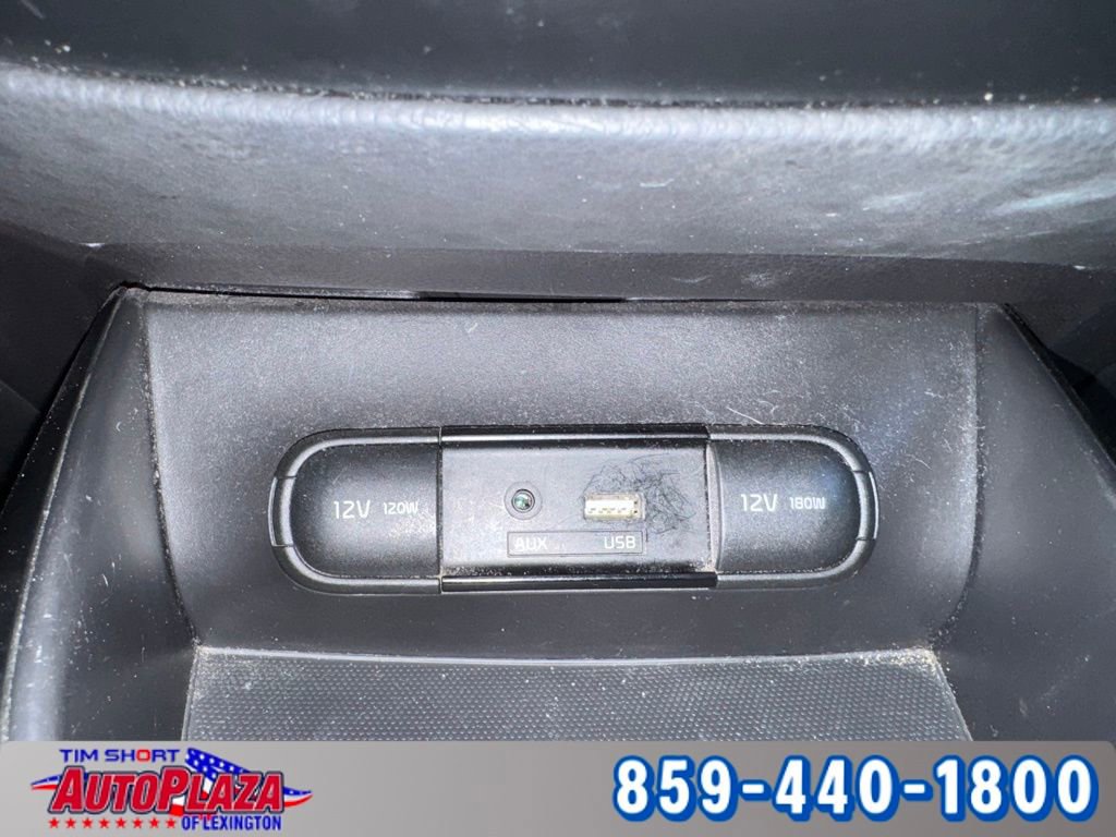 Used 2019 Kia Soul + image 28