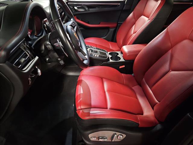 Used 2021 Porsche Macan S AWD/4WD image 17
