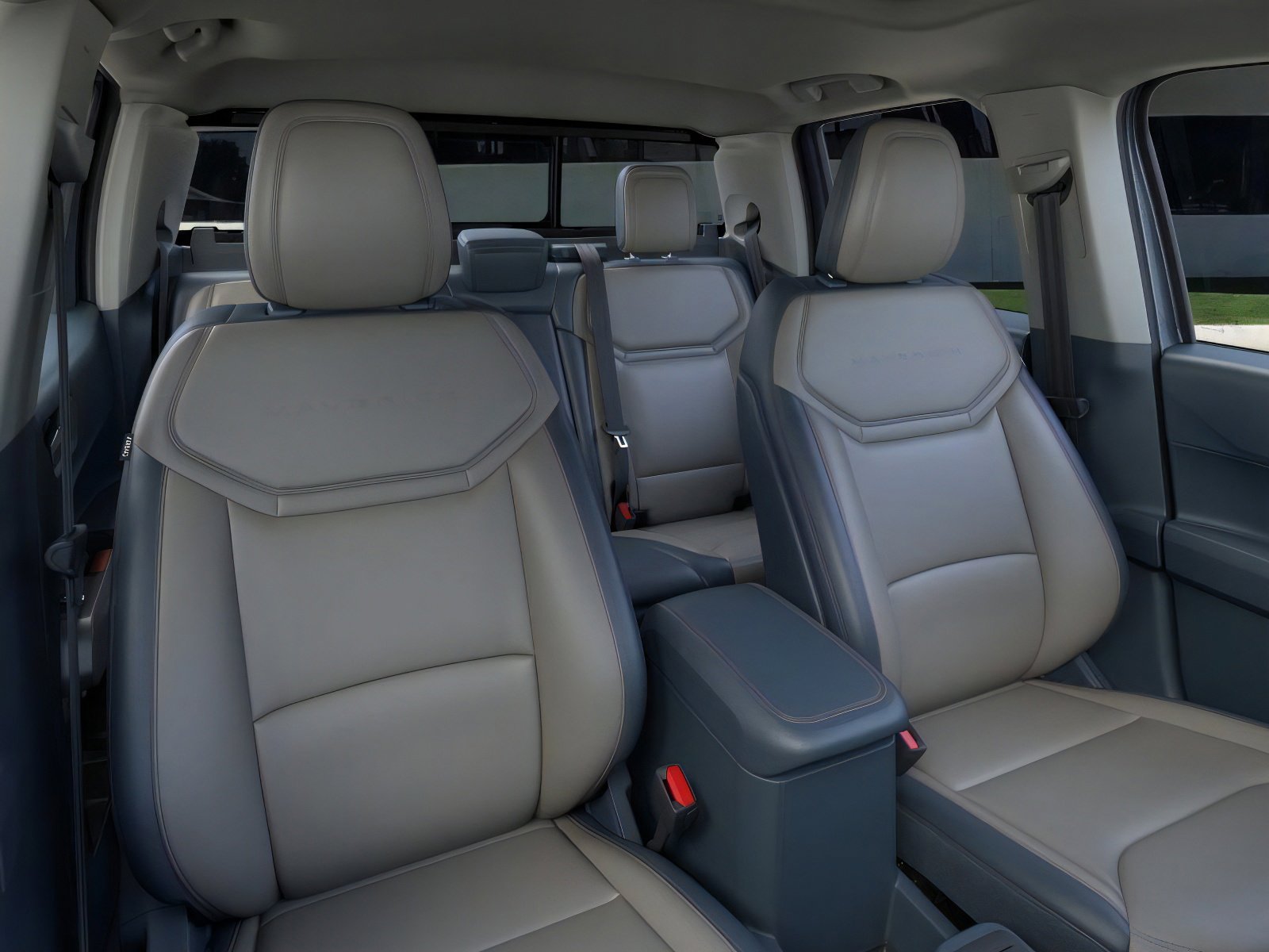 New 2025 Ford Maverick Lariat w/ 4K Tow Package image 10