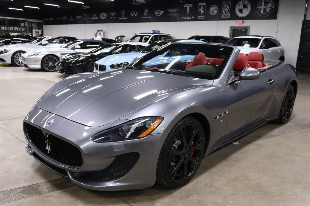 Used 2016 Maserati GranTurismo Sport image 2
