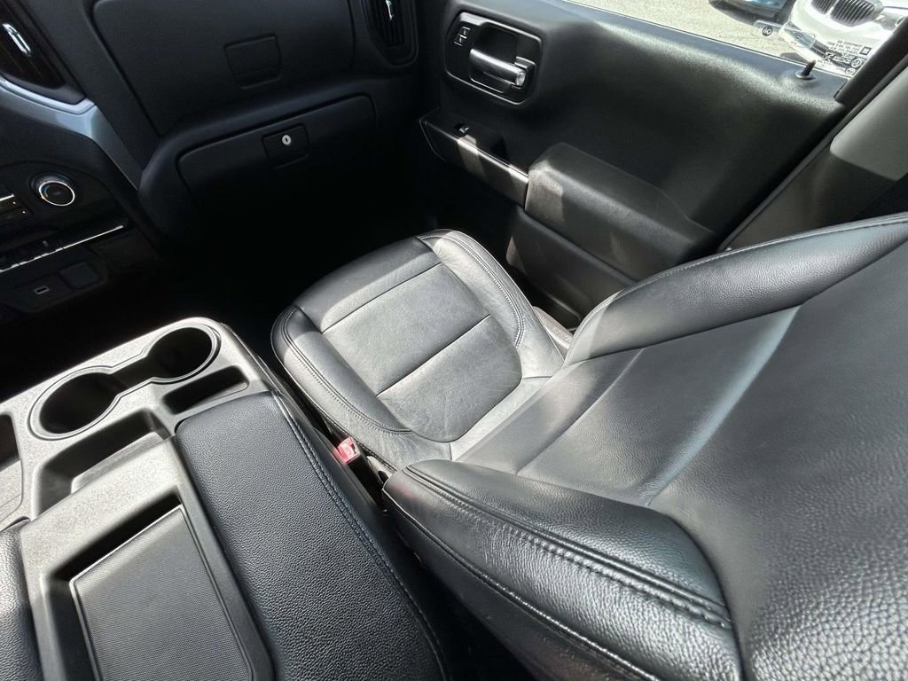 Used 2020 Chevrolet Silverado 1500 Custom w/ Custom Value Package AWD/4WD image 13