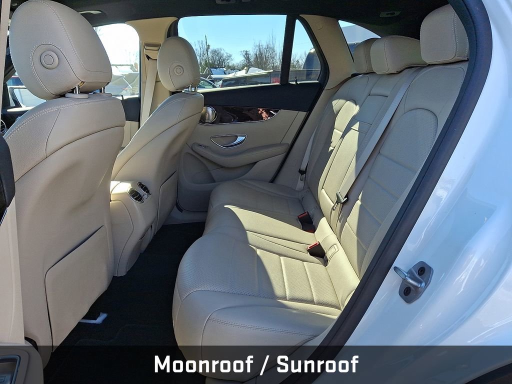 Used 2021 Mercedes-Benz GLC 300 4MATIC w/ Exterior Lighting Package image 13