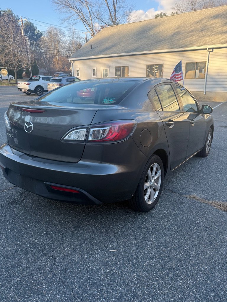 Used 2011 MAZDA MAZDA3 i Touring image 25
