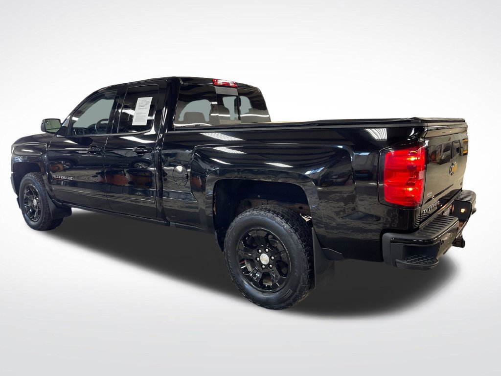 Used 2017 Chevrolet Silverado 1500 LT w/ All Star Edition AWD/4WD image 3