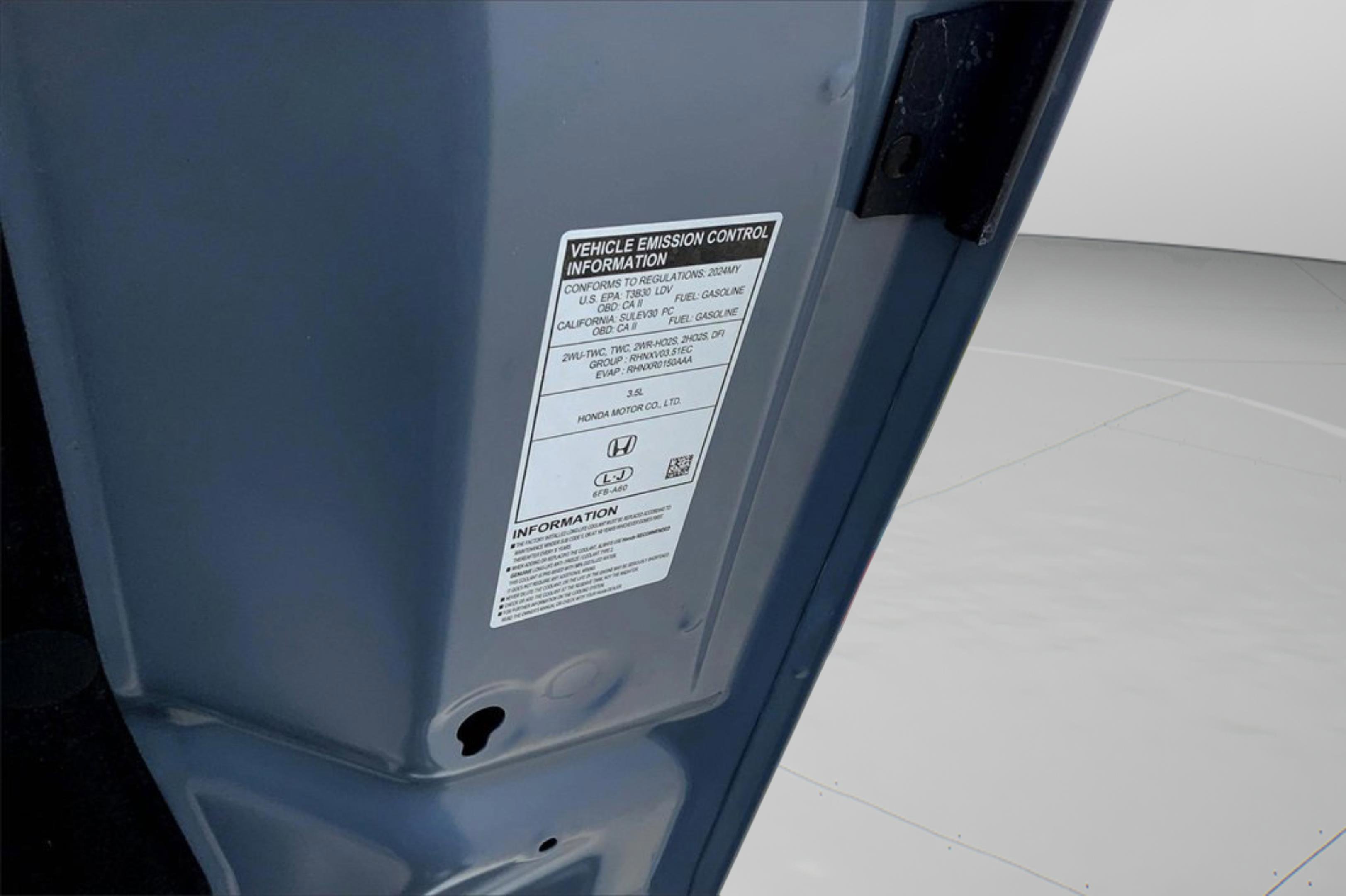 Used 2024 Honda Pilot TrailSport image 33