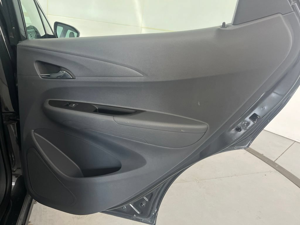 Used 2020 Chevrolet Bolt LT FWD image 27