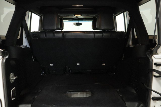 Used 2017 Jeep Wrangler Unlimited Sahara AWD/4WD image 32