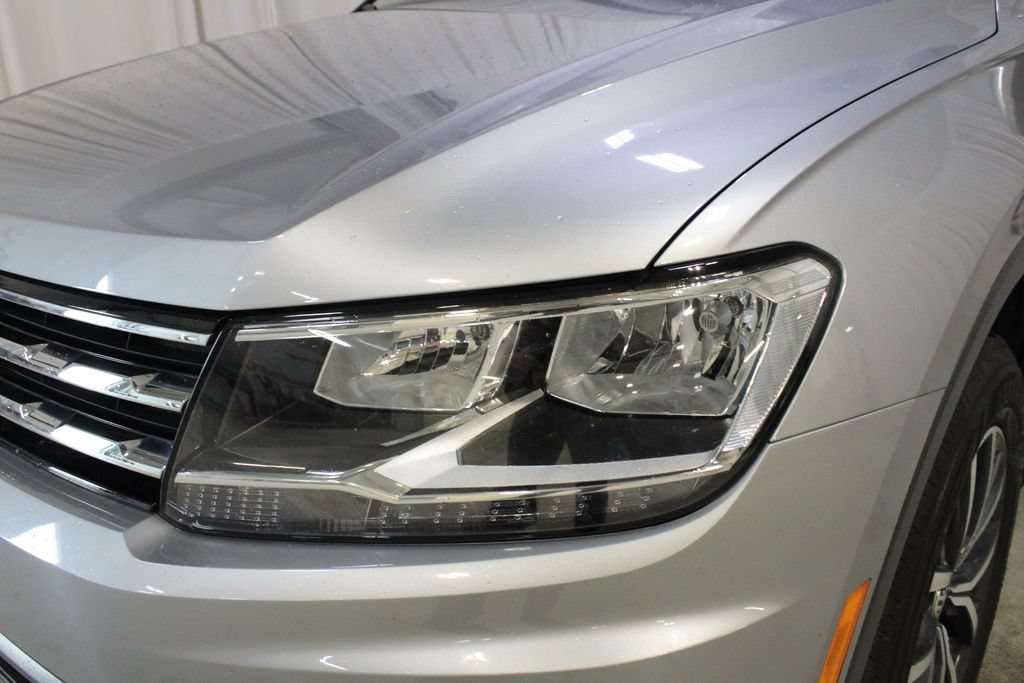 Used 2020 Volkswagen Tiguan SE AWD/4WD image 33