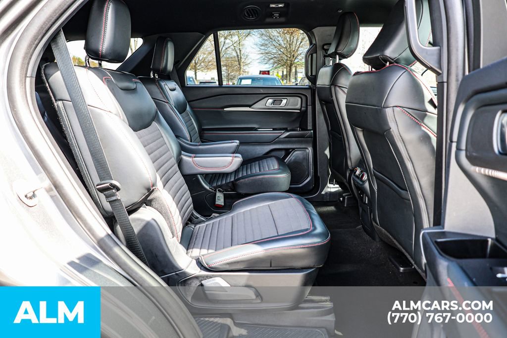 Used 2025 Ford Explorer ST-Line image 24