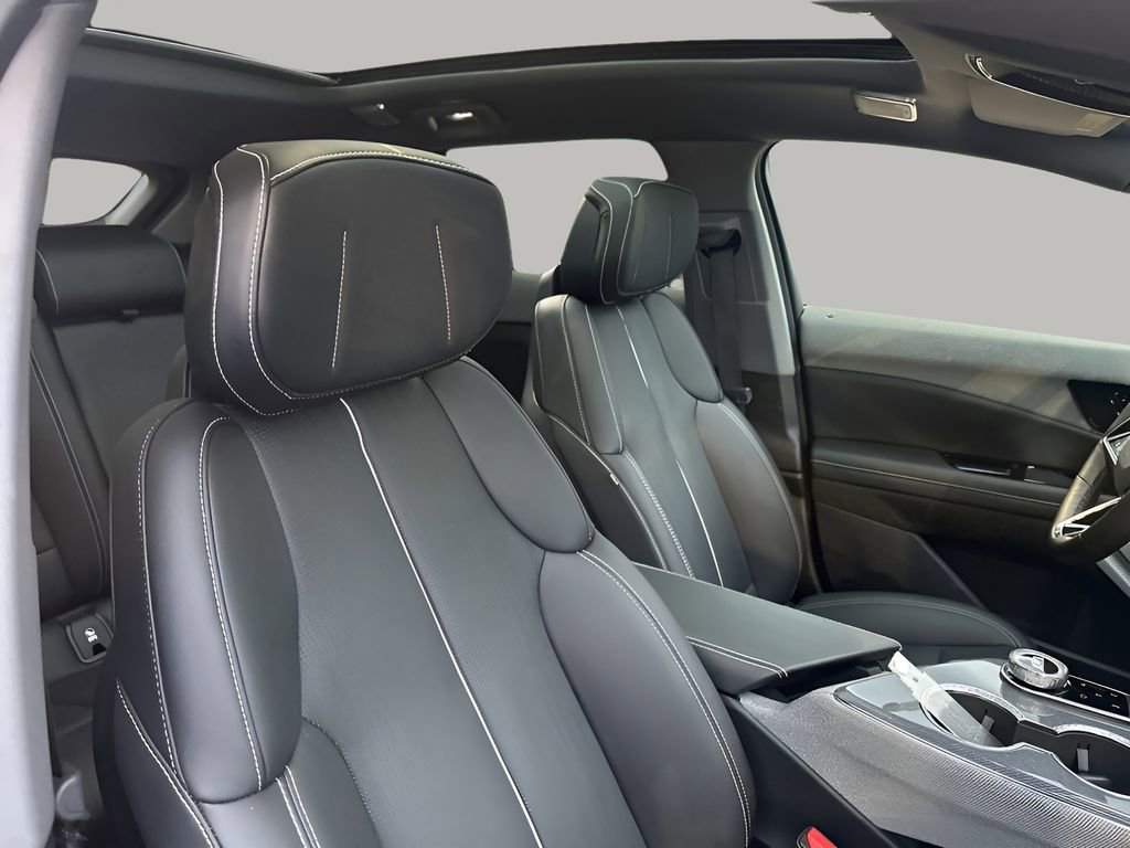 Certified 2025 Cadillac Optiq Sport 2 image 15