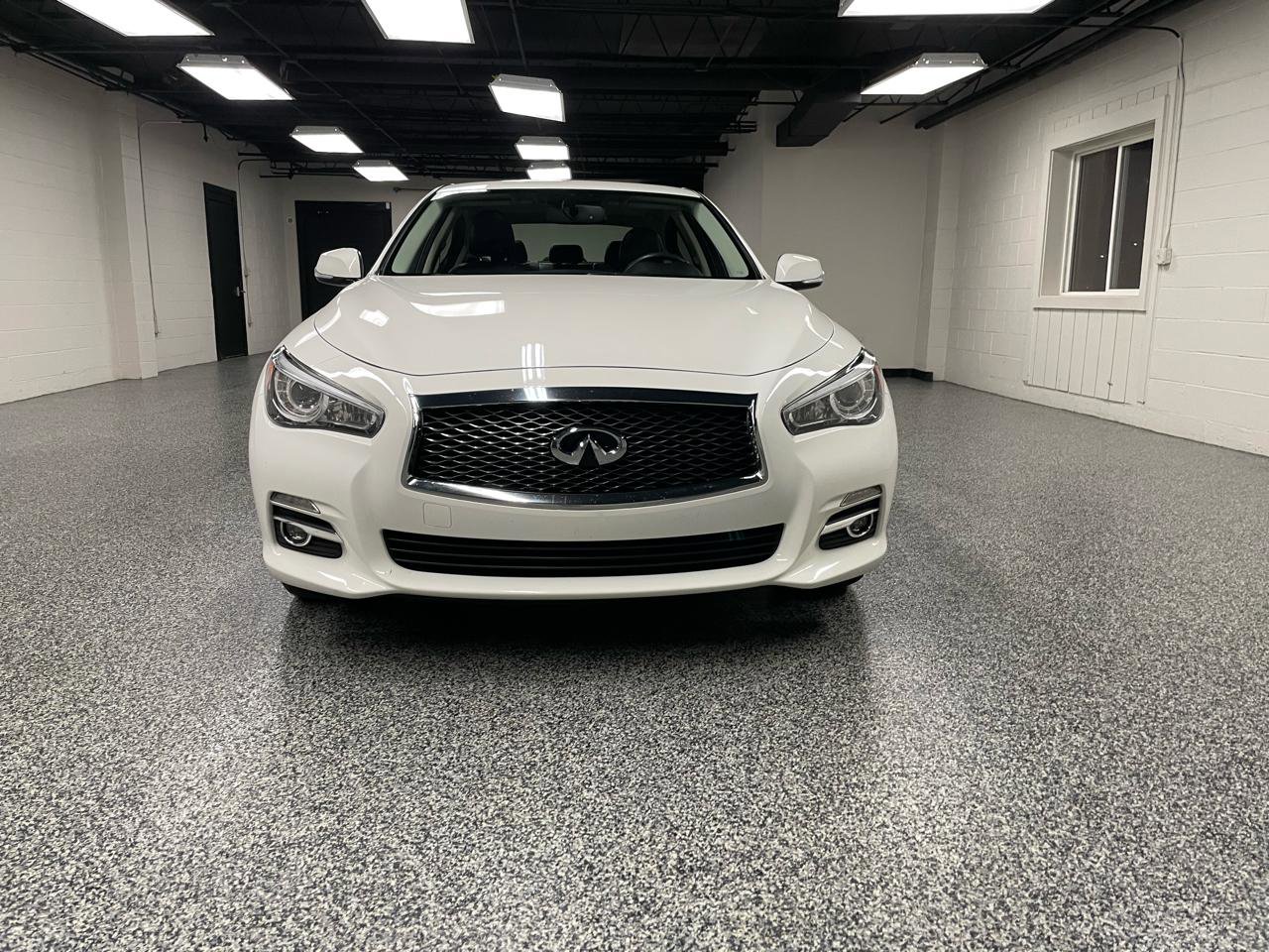 Used 2017 INFINITI Q50 2.0t w/ Moonroof Package image 10