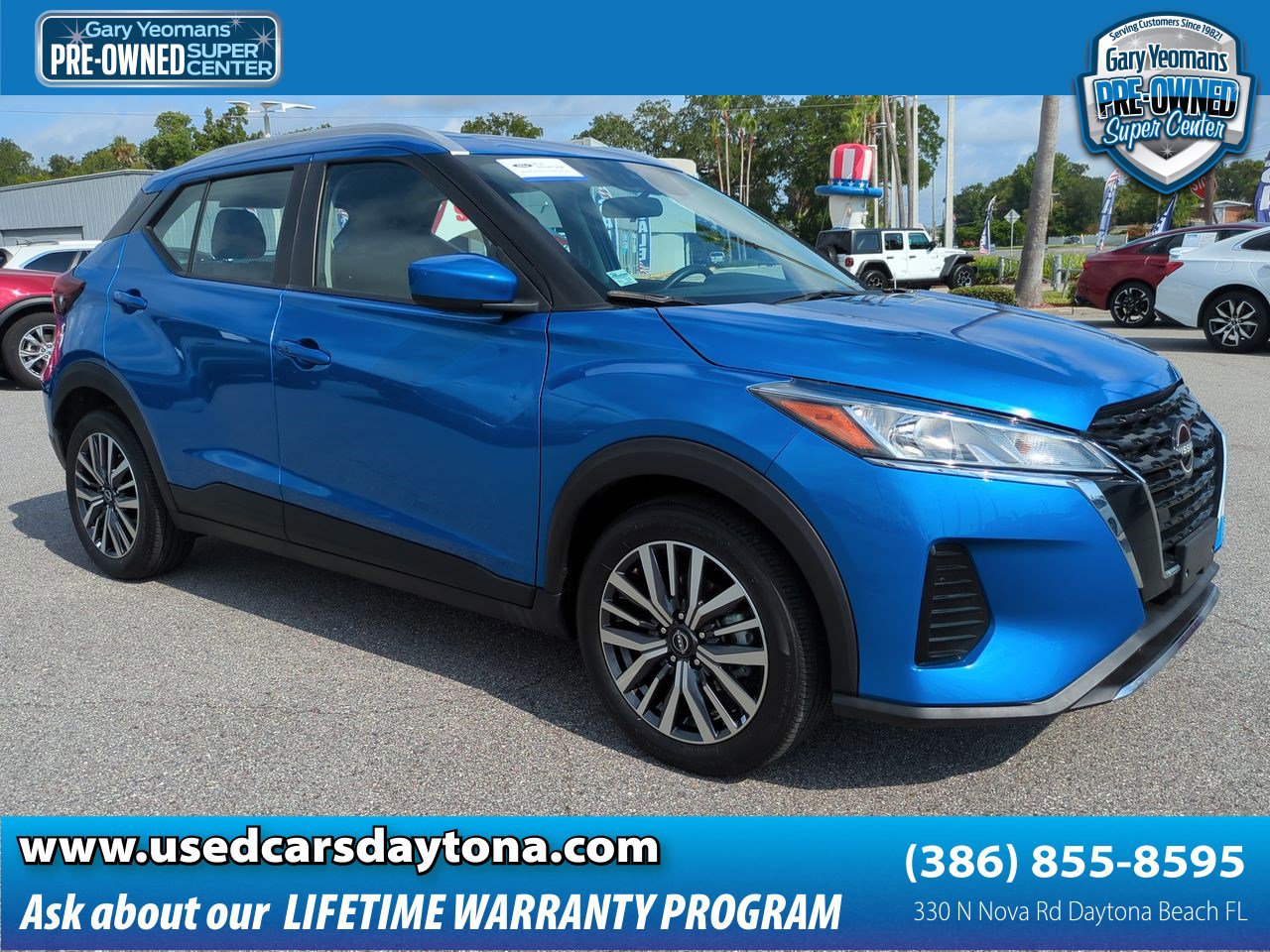 Used 2024 Nissan Kicks SV image 1