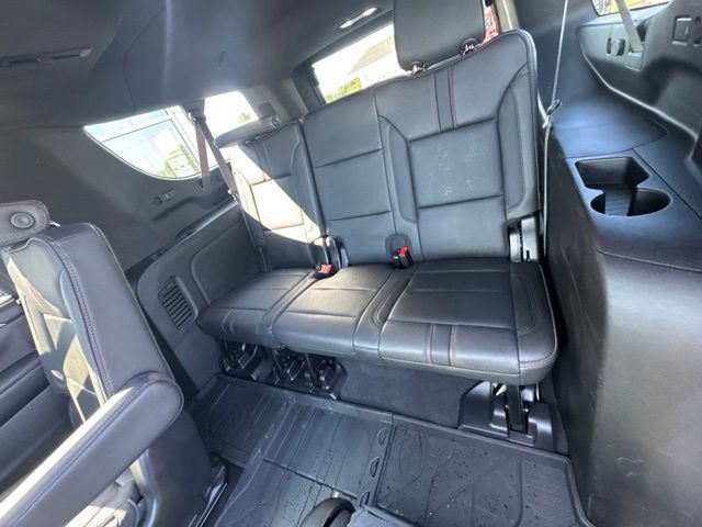 Used 2024 Chevrolet Suburban RST w/ Luxury Package AWD/4WD image 28