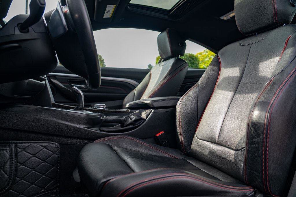 Used 2016 BMW 435i Coupe w/ Technology Package image 24
