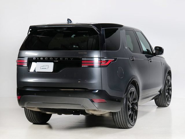 Used 2024 Land Rover Discovery Dynamic SE AWD/4WD image 2