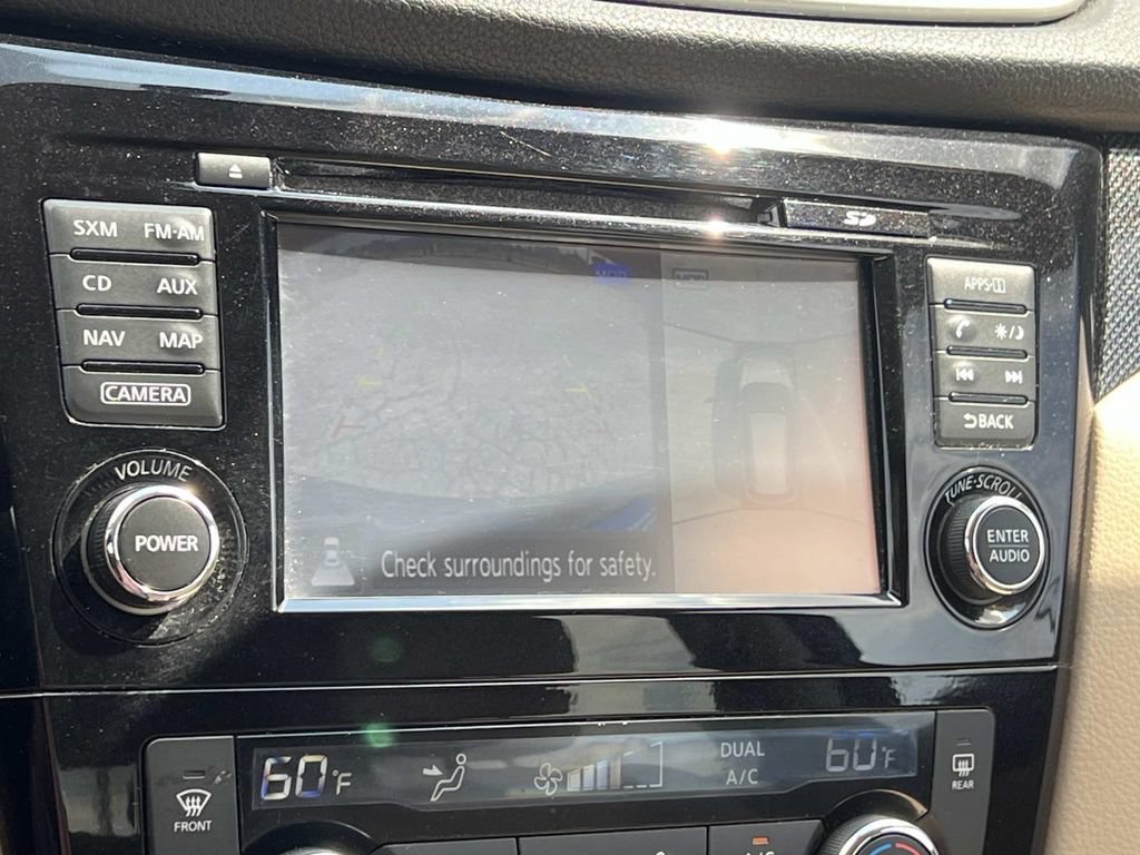 Used 2016 Nissan Rogue SL AWD/4WD image 18
