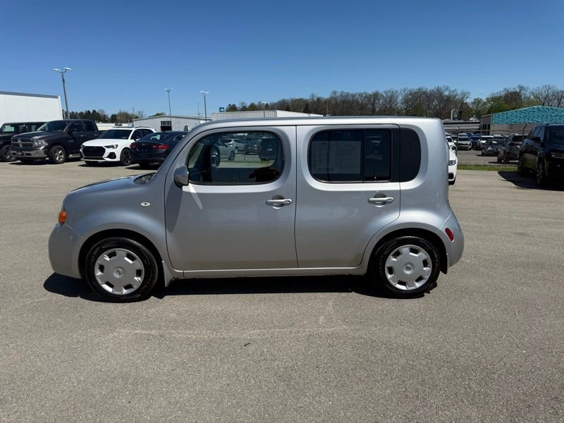 Used 2010 Nissan Cube 1.8 S w/ Interior Designer Pkg FWD image 9
