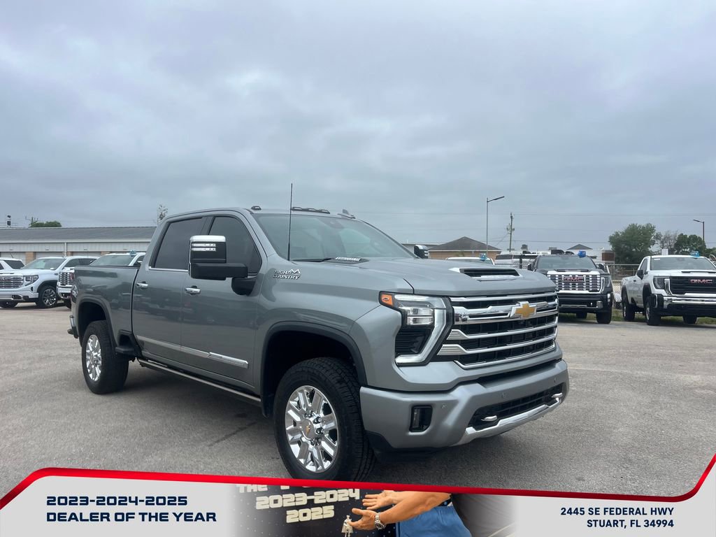 Used 2024 Chevrolet Silverado 2500 High Country w/ High Country Premium Package image 2