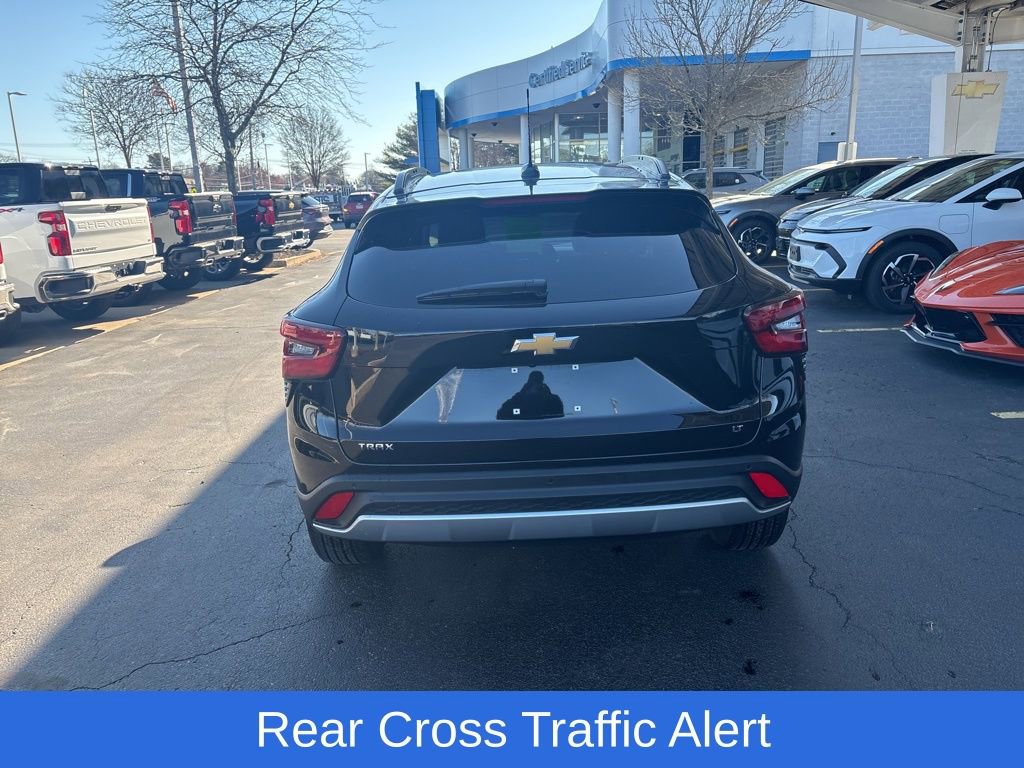 Used 2026 Chevrolet Trax LT w/ Driver Confidence Package image 10