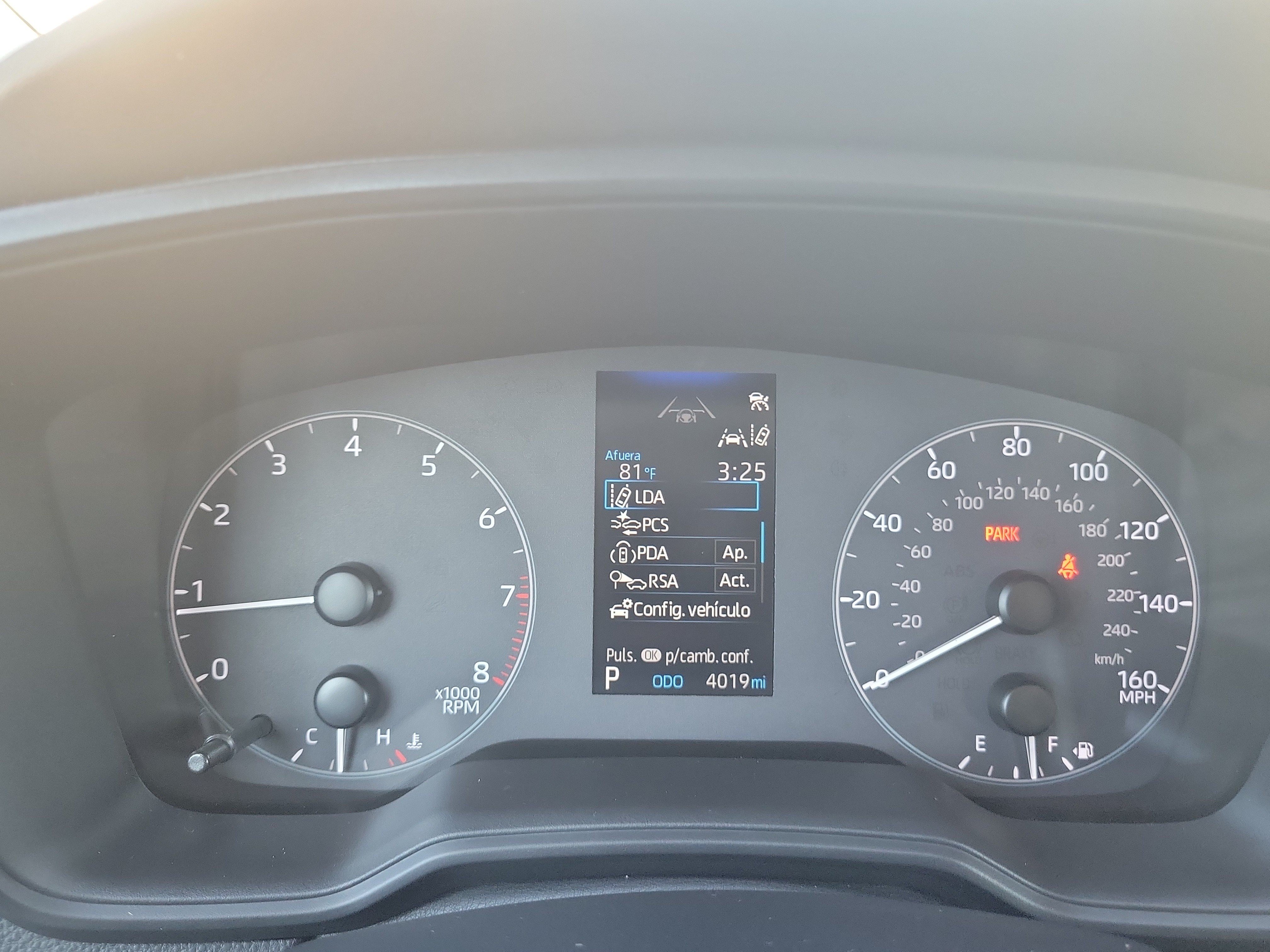 Used 2024 Toyota Corolla LE FWD image 29