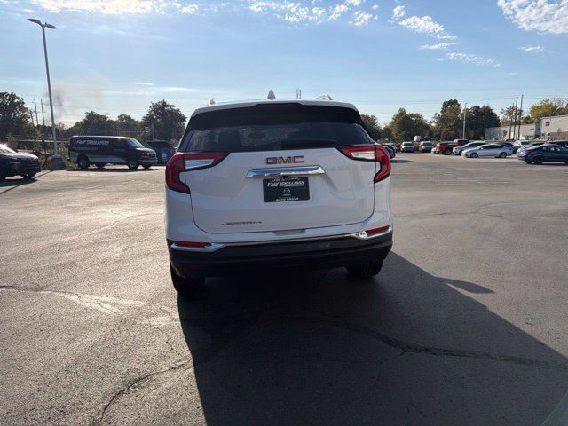 Used 2023 GMC Terrain SLT FWD image 12