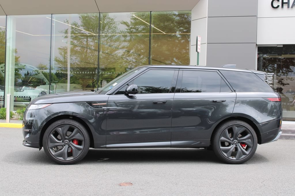 Used 2025 Land Rover Range Rover Sport Dynamic SE AWD/4WD image 6