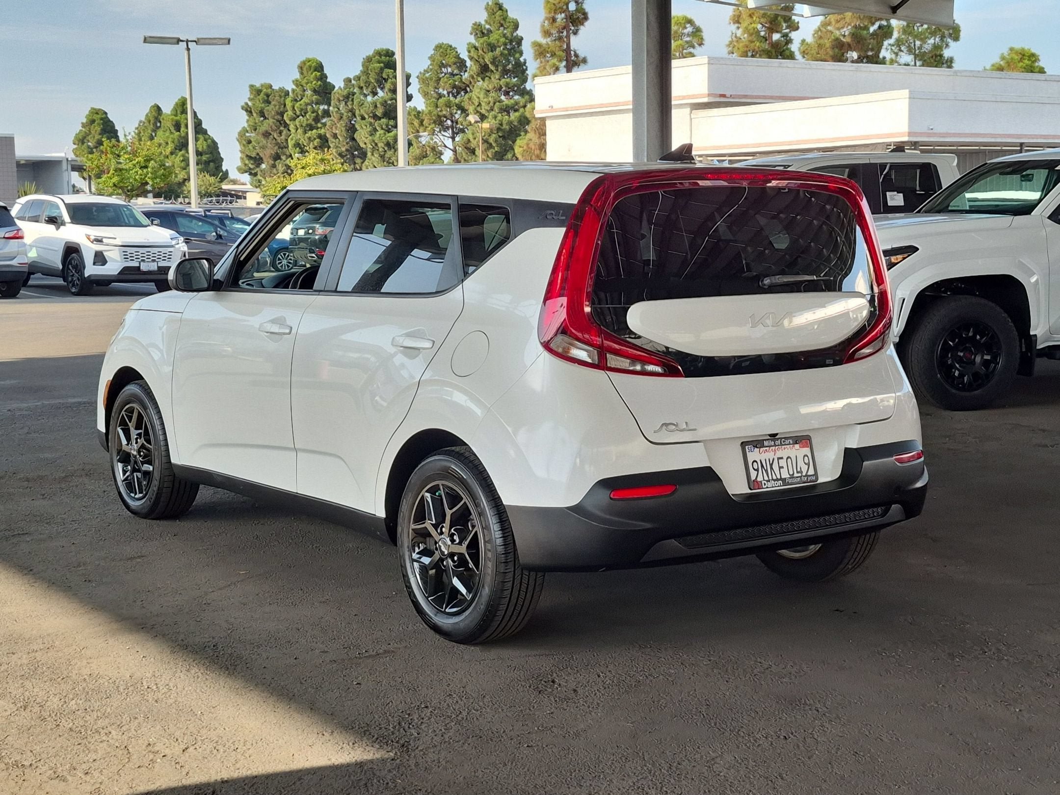 Used 2022 Kia Soul LX w/ Technology Package FWD image 6