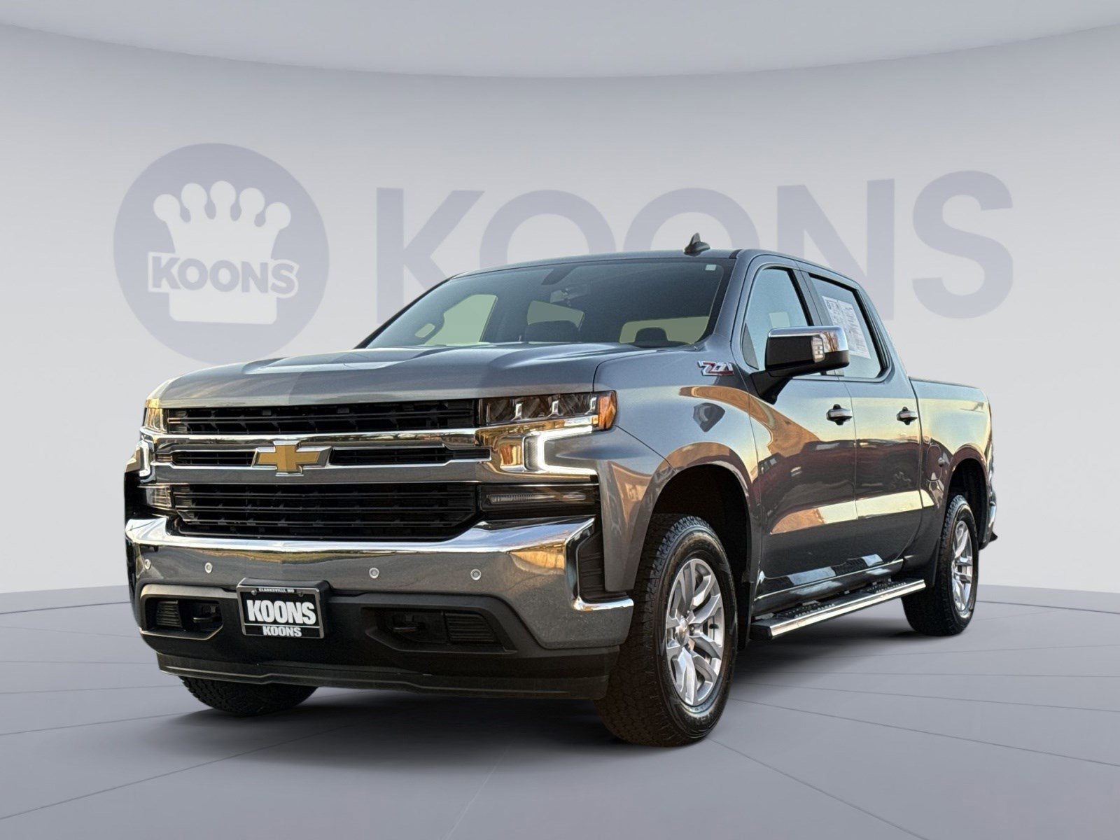 Used 2022 Chevrolet Silverado 1500 LT w/ Z71 Off-Road Package image 1