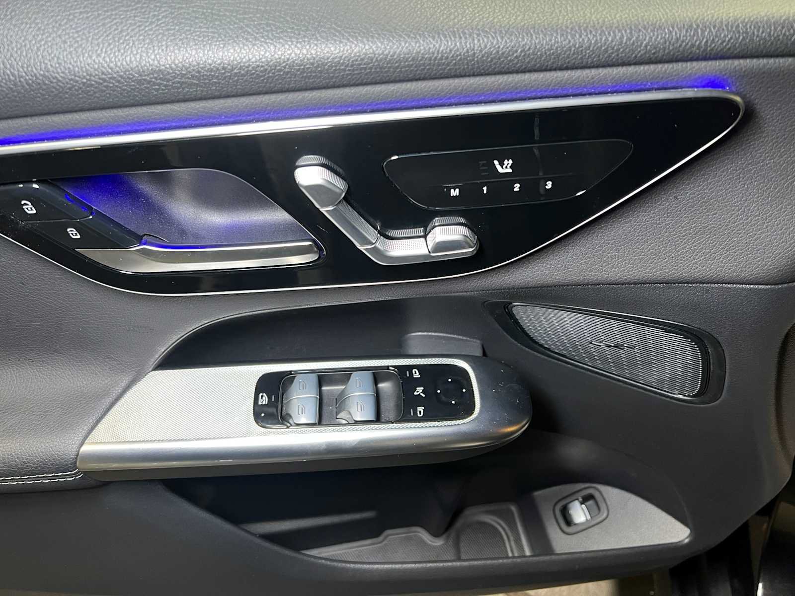 Used 2025 Mercedes-Benz GLC 300 image 56
