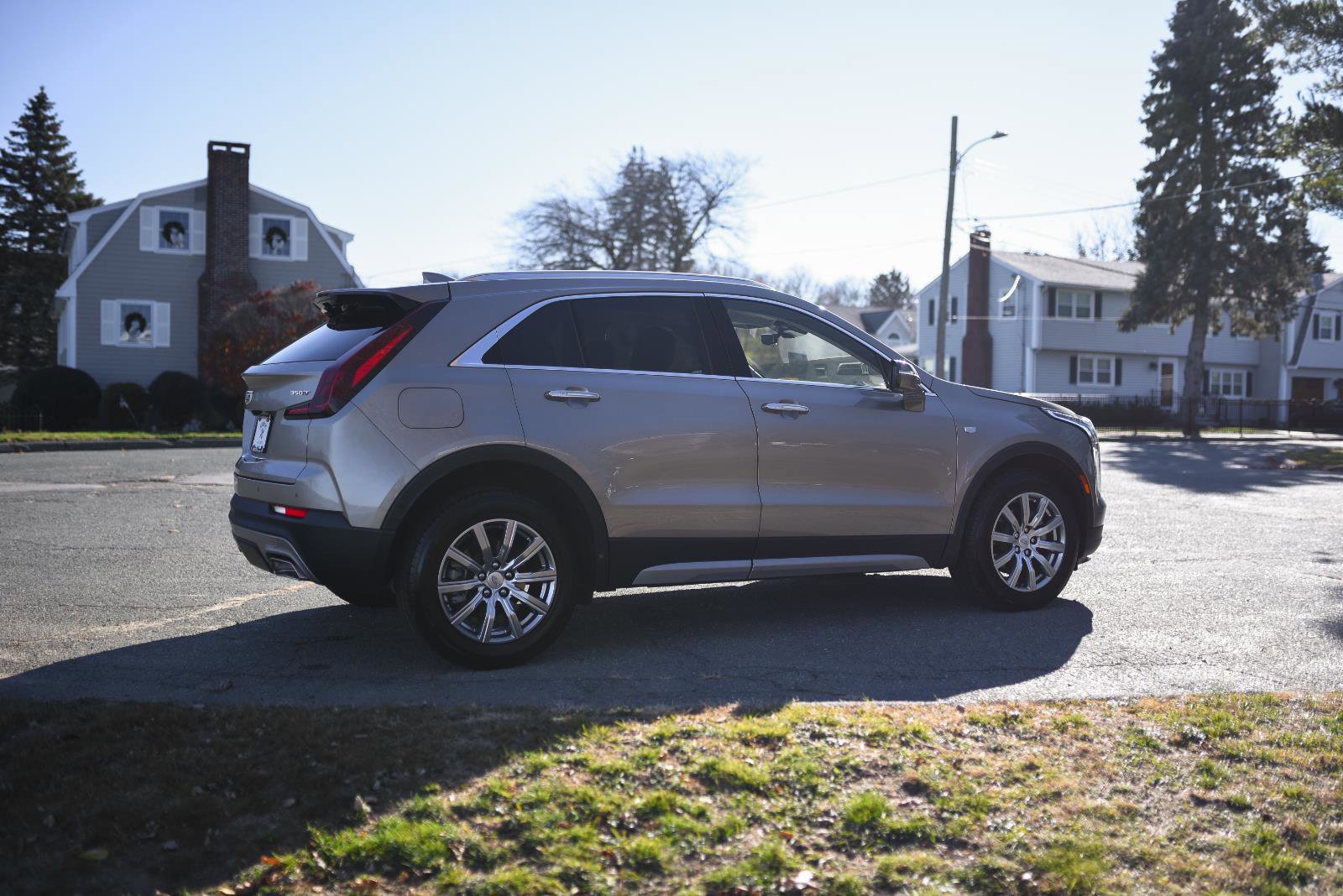 Used 2022 Cadillac XT4 Premium Luxury w/ Enhanced Visibility Package image 12