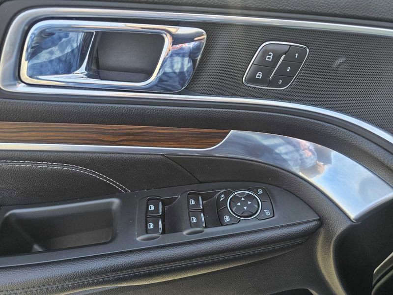 Used 2016 Ford Explorer Limited w/ Class II Trailer Tow Package image 14