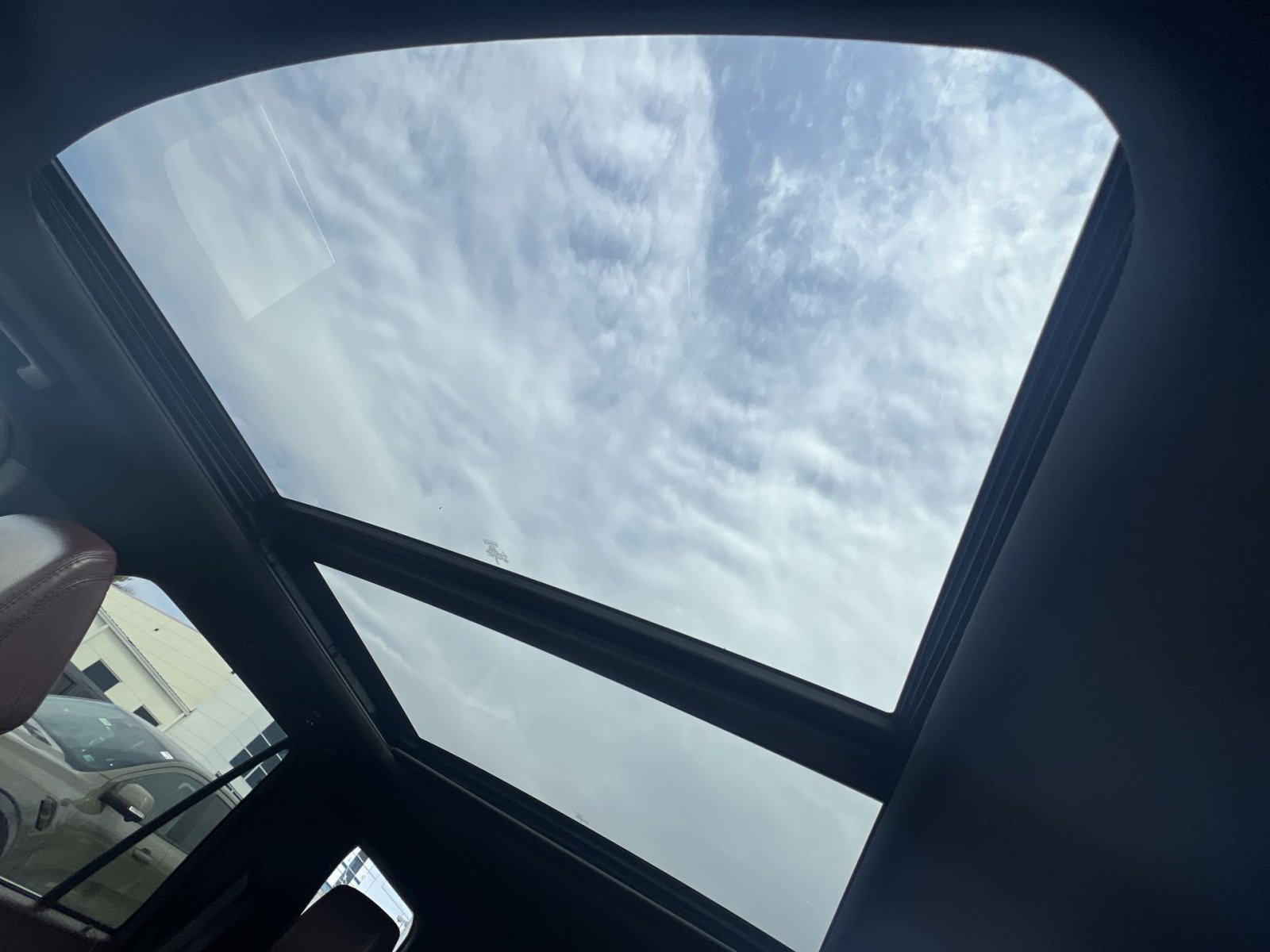 Certified 2023 Ford Expedition Limited image 24