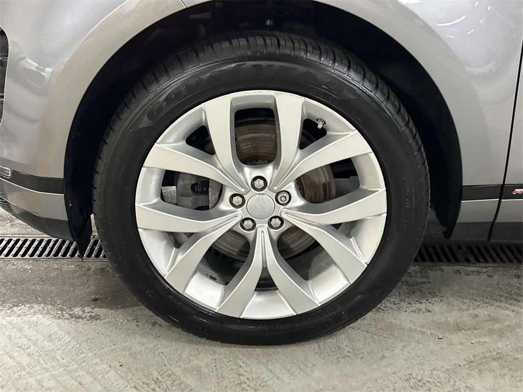 Used 2020 Land Rover Range Rover Evoque R-Dynamic S image 10