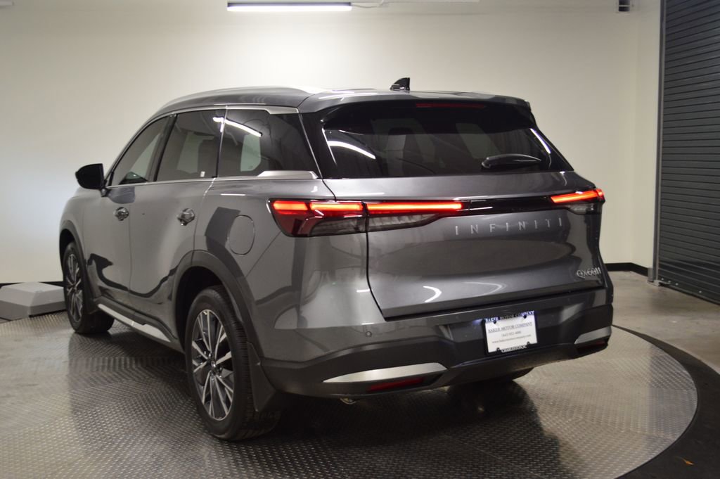 Certified 2026 INFINITI QX60 Luxe w/ Cargo Package AWD/4WD image 3