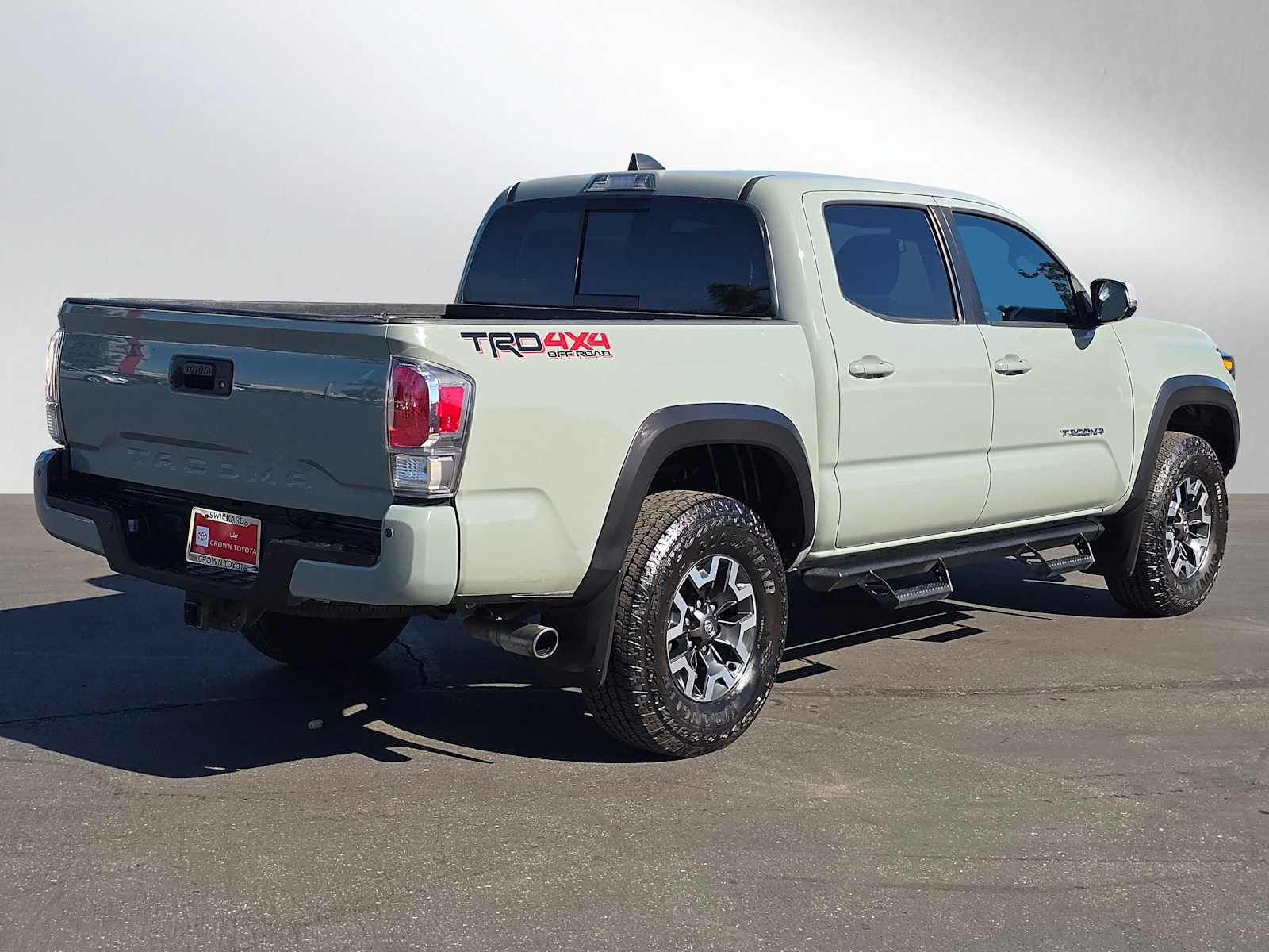 Used 2022 Toyota Tacoma TRD Off-Road image 3