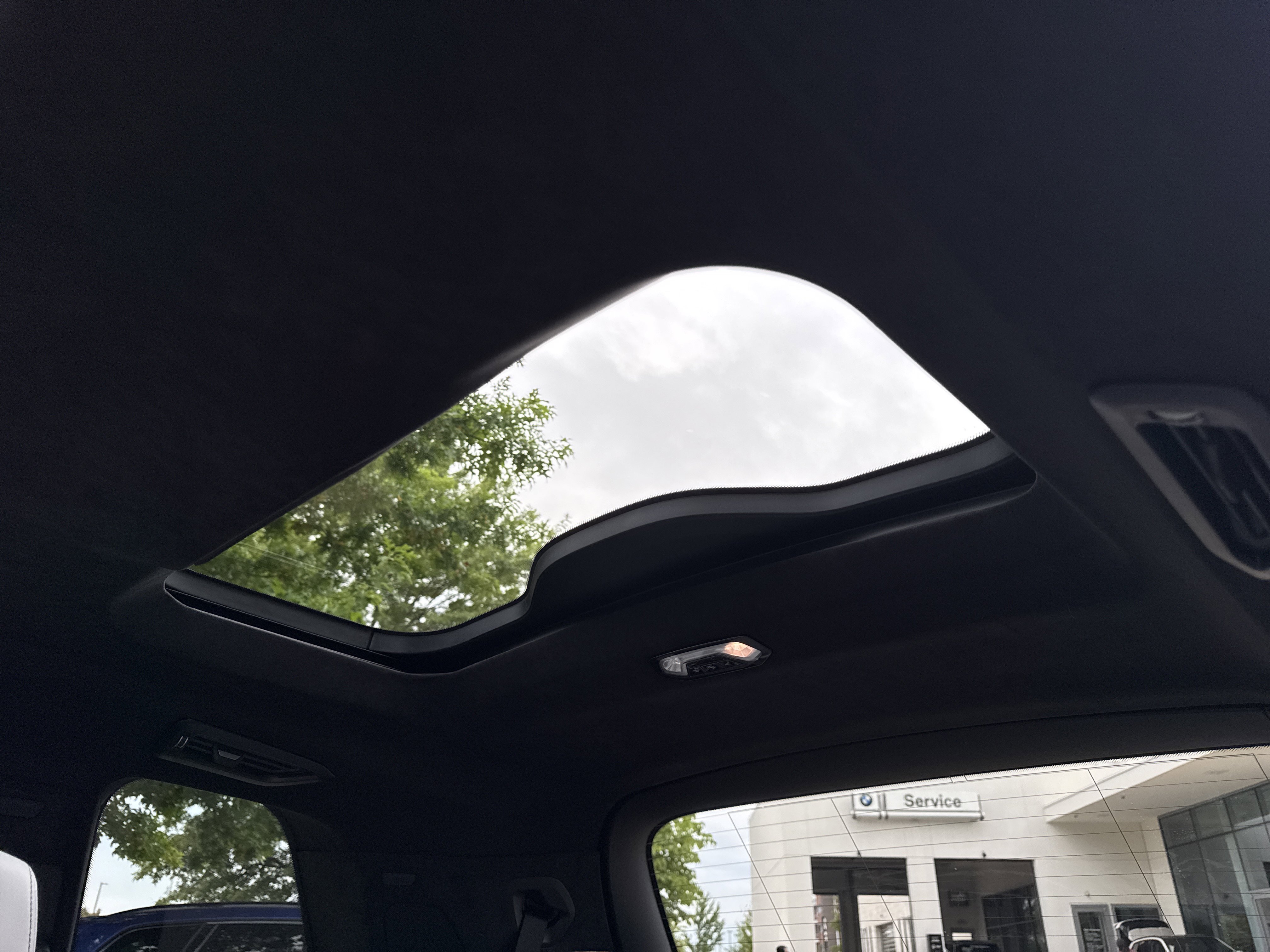 New 2026 BMW X7 xDrive40i w/ M Sport Package image 10