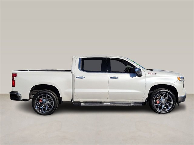Used 2022 Chevrolet Silverado 1500 LTZ image 3