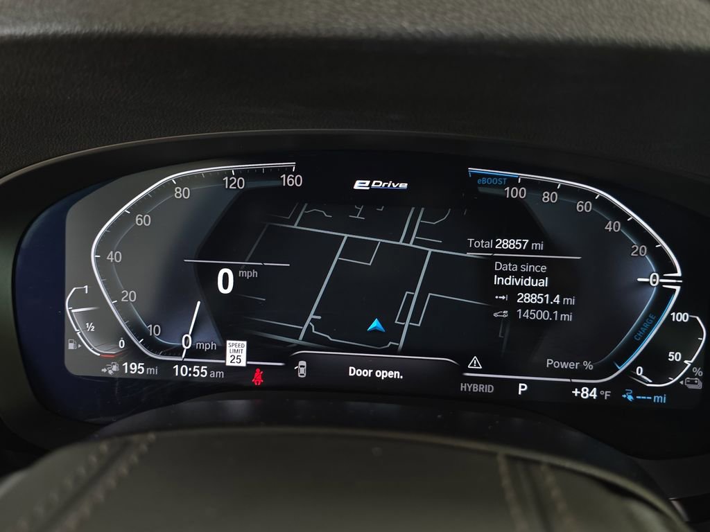 Certified 2022 BMW 530e w/ Convenience Package image 19